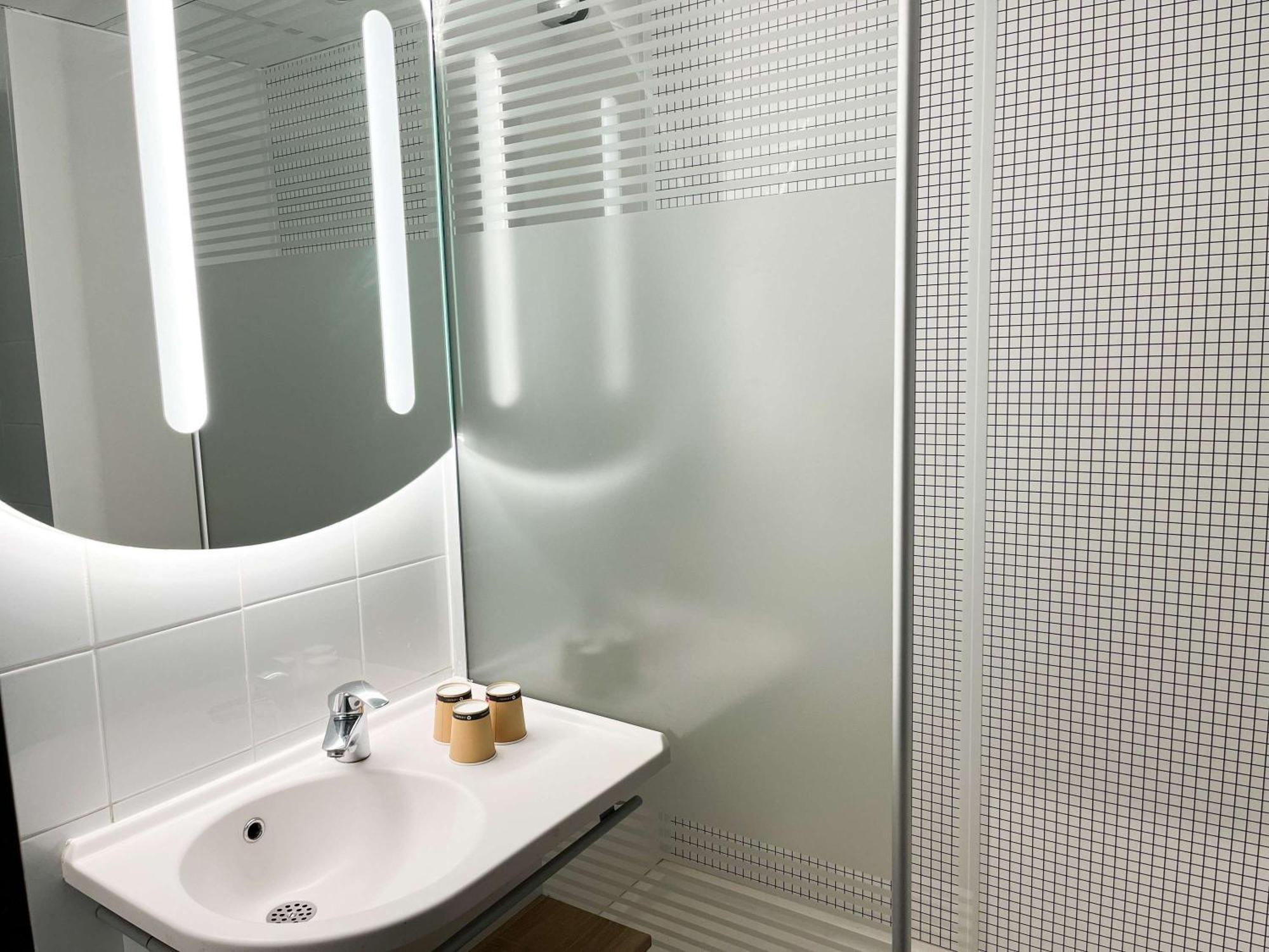 Ibis Budget Marseille Vieux Port מראה חיצוני תמונה